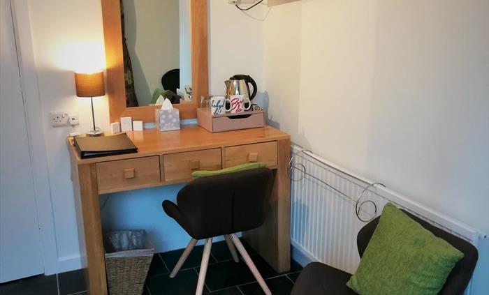 Room 9 - Dressing Table